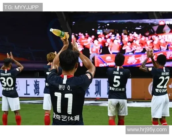 重庆羽毛球队中路突破革新引领新潮流助力竞技水平提升